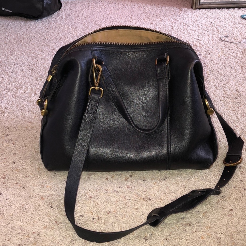 Madewell Black Leather crossbody bag with gold
